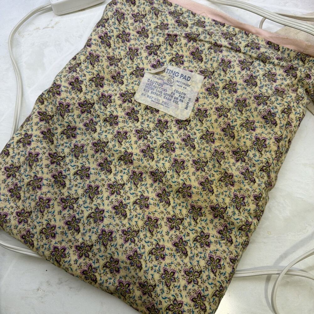 Vintage Rare 1972 Sunbeam Heating Pad Purple Floral Original Box & Manual Tested - Picture 12 of 16